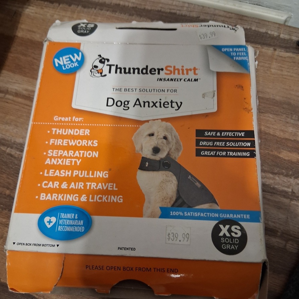 Dog Thundershirt XS Pre-owned In Box Needs Cleaning